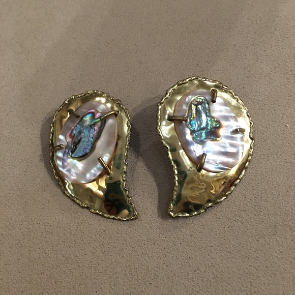 Stunning vintage brass and abalone earrings - Picture 5 of 14